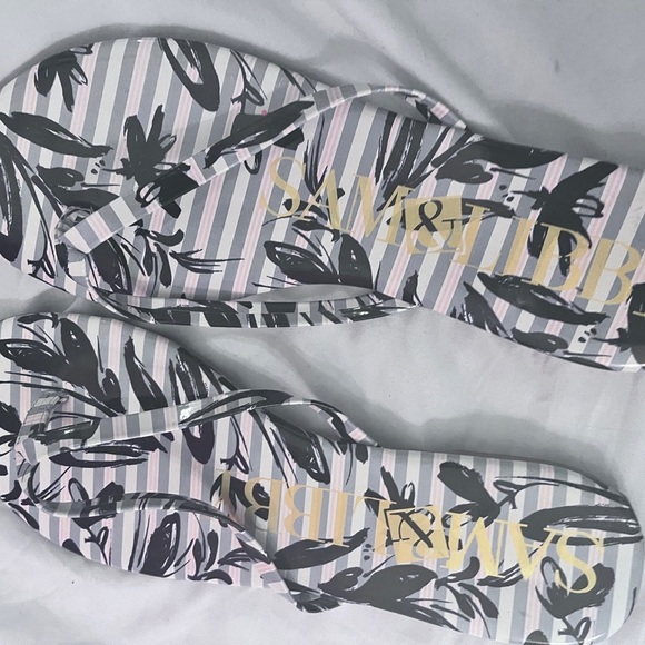 Sam and Libby Summer Fip Flops size 11 - Picture 2 of 7